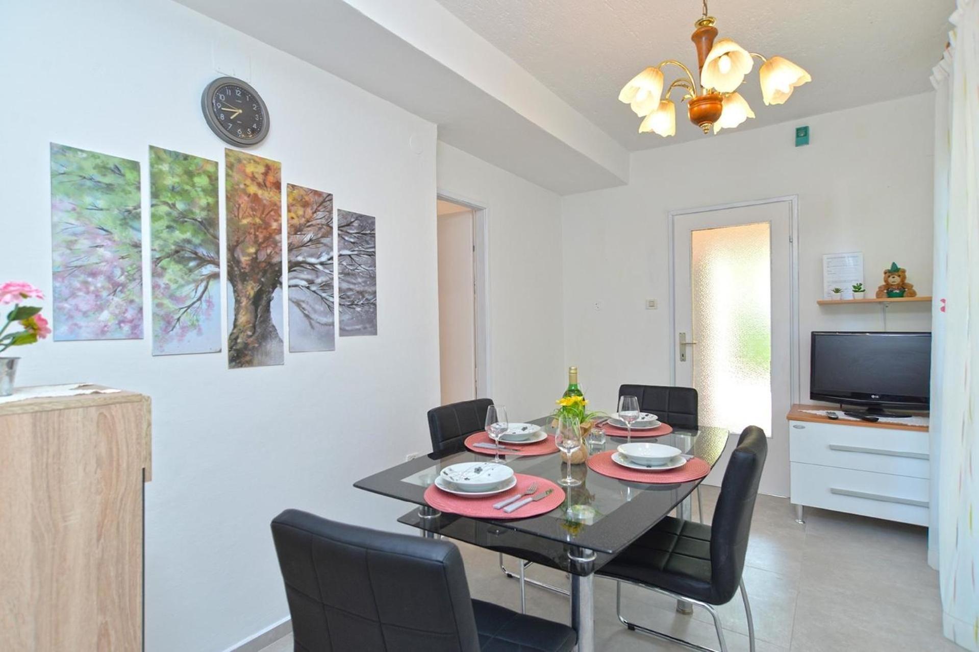 Fuer 4 Personen Ca 50 Qm In Porec, Istrien Istrische Riviera Apartment *